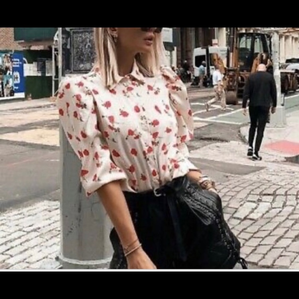 Zara floral top